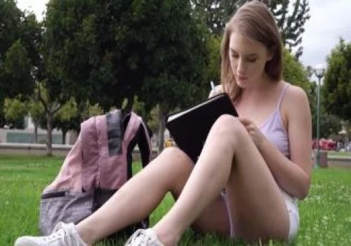 Anh thợ điện đen đủi húp cô em teen sinh viên cực phẩm