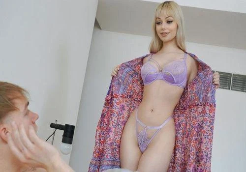 Cậu em không thể cưỡng lại sự kích thích nóng bỏng của chị gái dâm